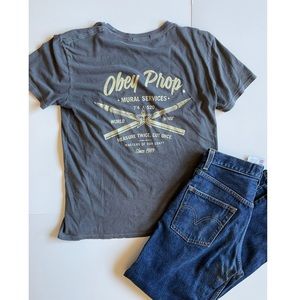 Obey Propaganda Gray Graphic Tee Size Small